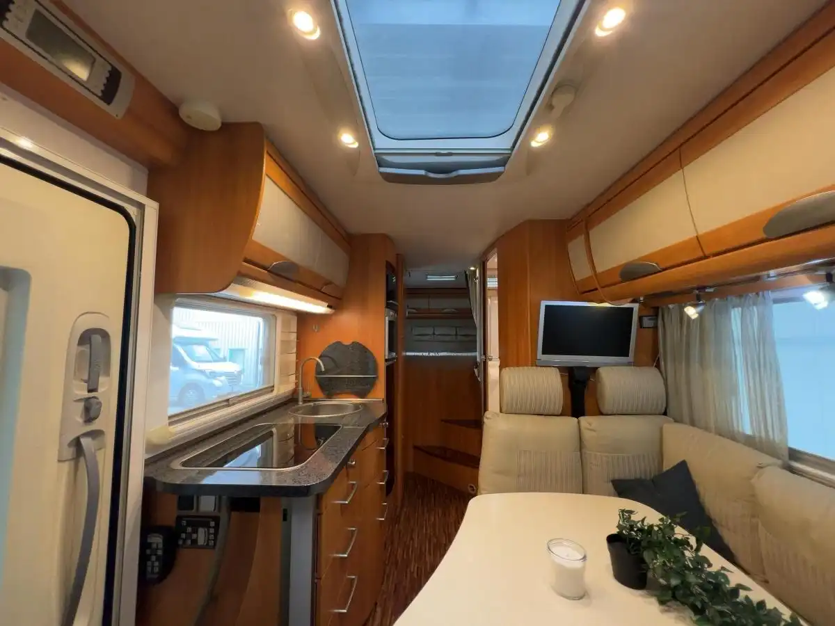 HYMER-ERIBA B 660 SL - Ansicht 11